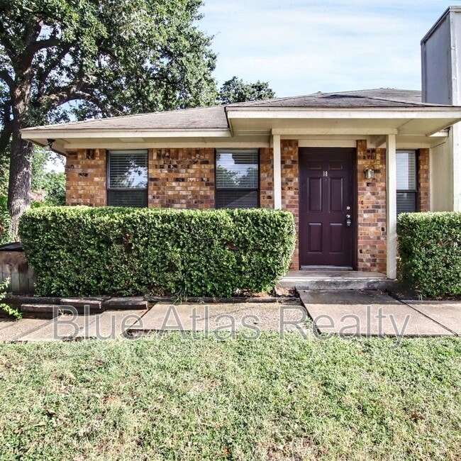 Primary Photo - 916 Hilltop Dr