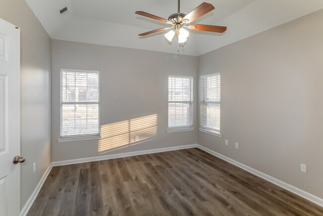 Building Photo - 7411 Winston Cove