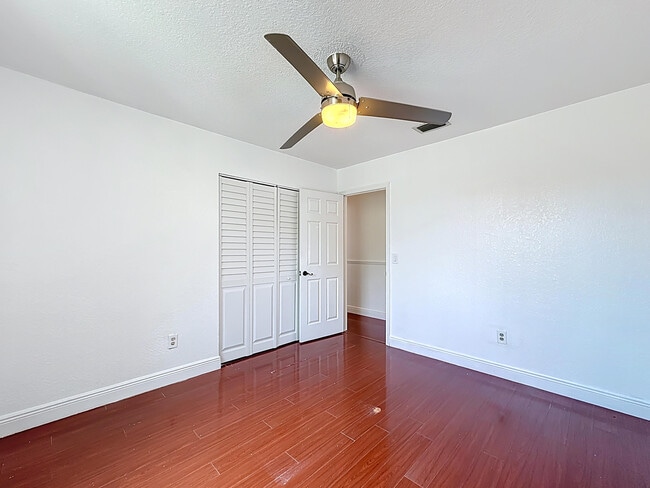 Building Photo - 375 NW 48th Ave