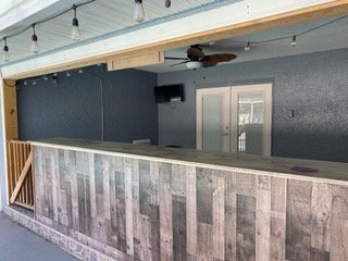 Building Photo - Large Fenced Yard!  Rainbow Woods Home For Rent