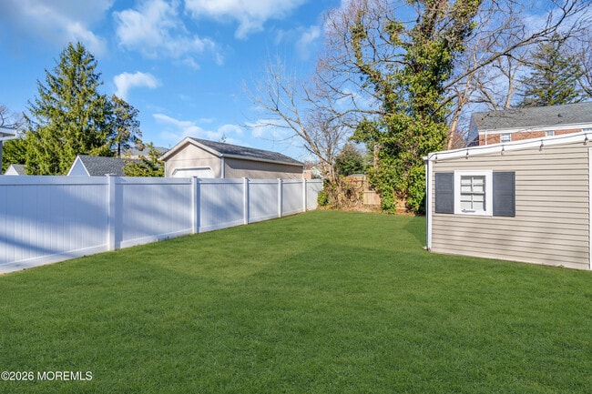 Building Photo - 24 St Nicholas Pl