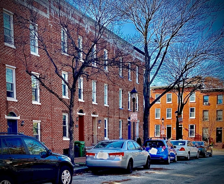 Building Photo - 1059 W Barre St