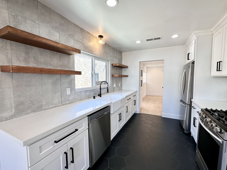 Building Photo - 4336 Toland Way