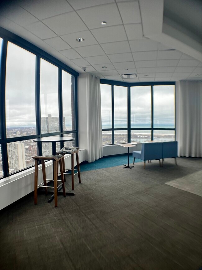 Building Photo - 3660 N Lake Shore Dr