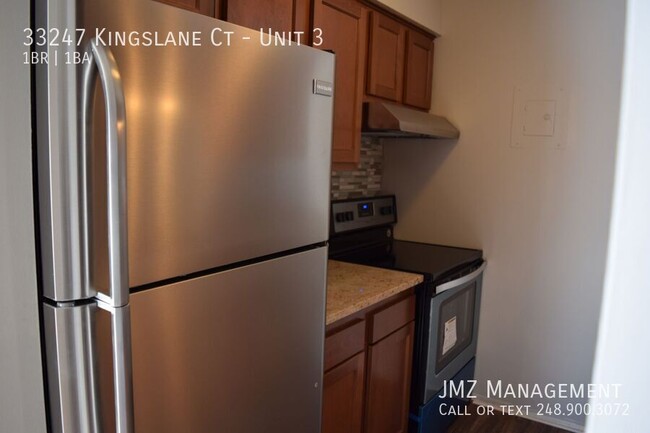 Primary Photo - BEAUTIFUL UPDATED APARTMENT IN FARMINGTON!...