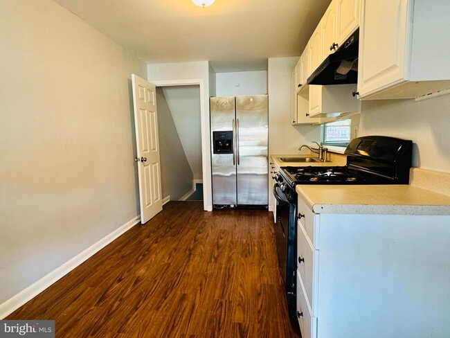 Building Photo - 8134 Mid Haven Rd