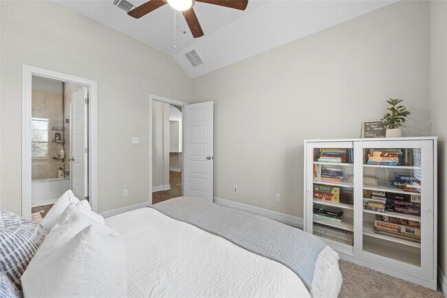 Building Photo - 2812 Rabbit Creek Dr