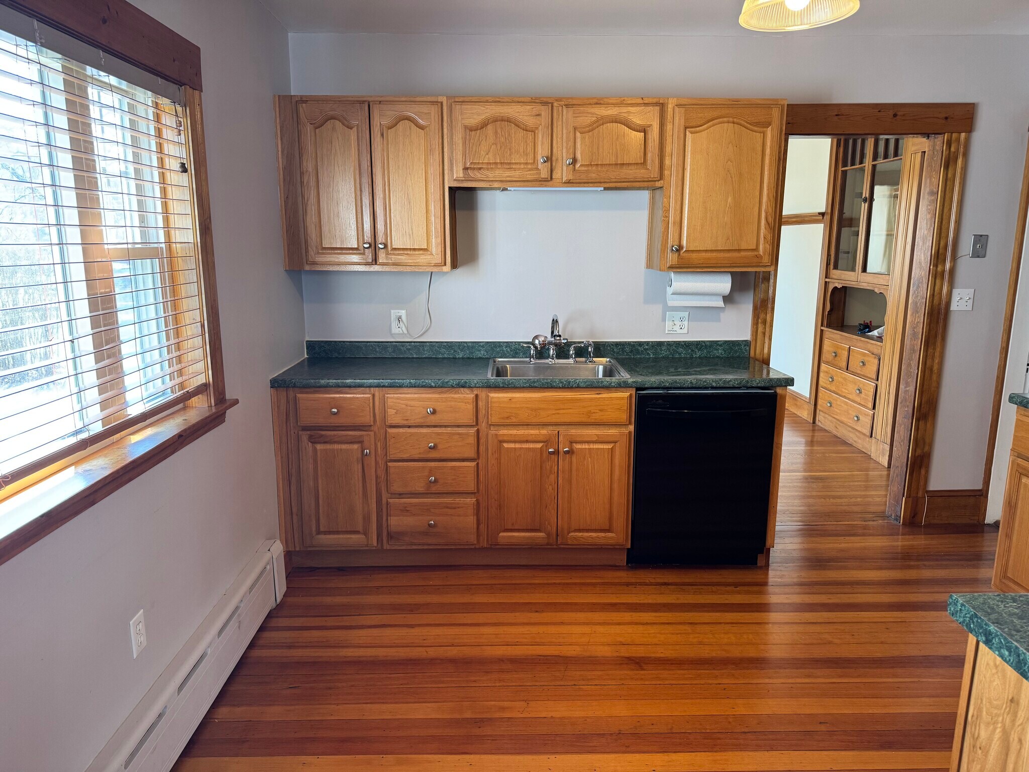 Kitchen - 20 Colbert St