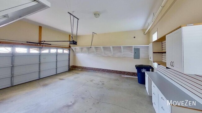 Building Photo - 5808 Chesridge Ln