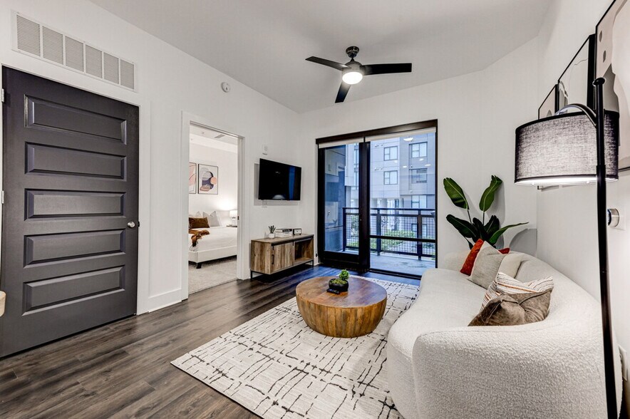 Building Photo - 1812 U.S. 19-SI ID1460735P