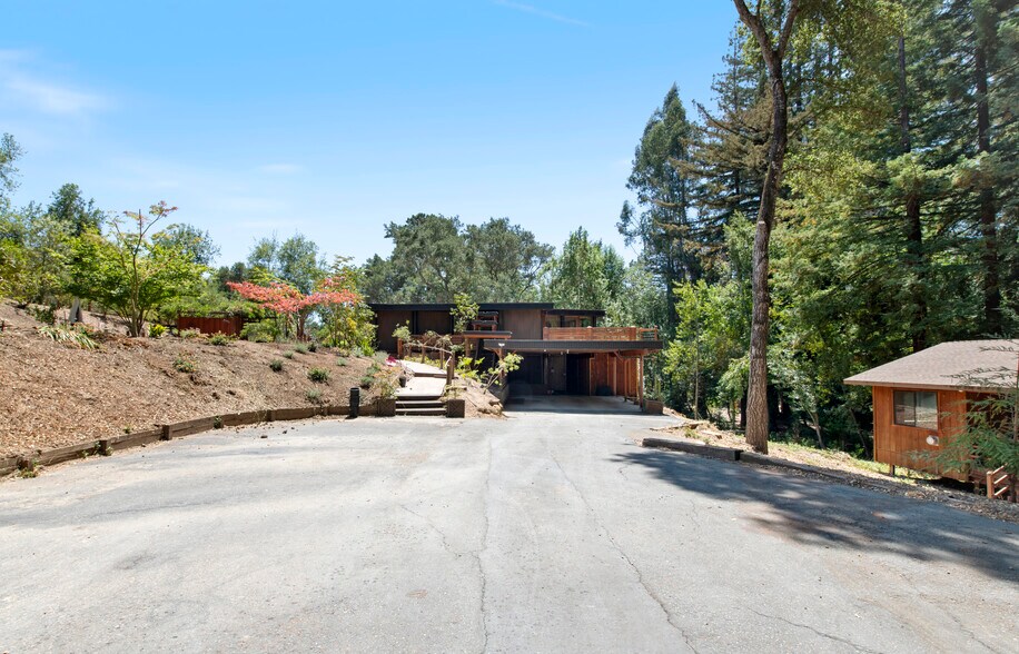 Building Photo - 1200 Mountain Home Rd