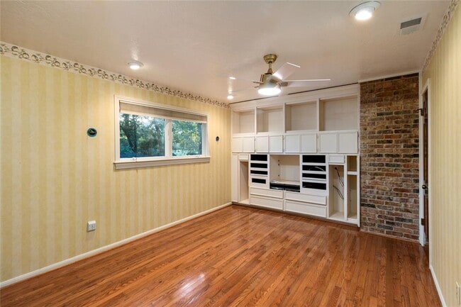 Building Photo - 470 Old Hickory Dr