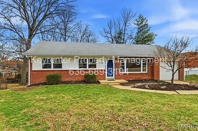 Building Photo - Spacious Updated 3-Bedroom Home in Prime Location