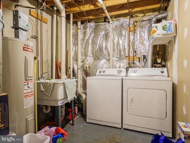 Building Photo - 9419 Steeple Ct