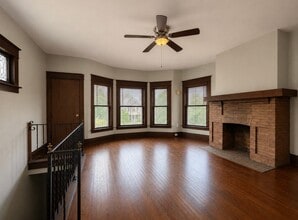 Building Photo - 1042 Elmwood Ave