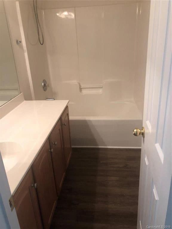 Building Photo - 1157 Woodwinds Dr