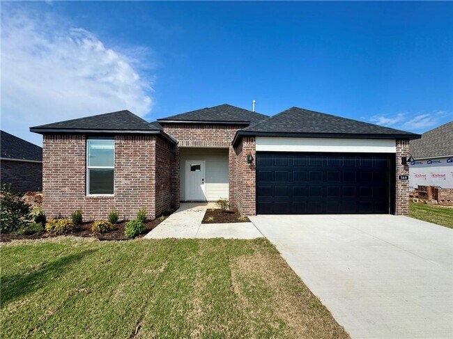 Primary Photo - 569 W Canada Dr