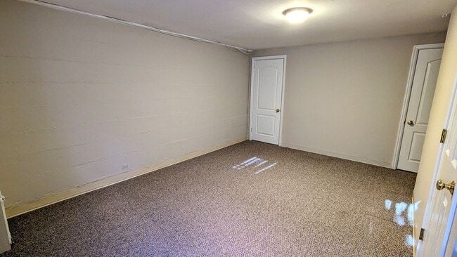 Building Photo - Beautifully Restored 4 Bed 2 Bath Home in ...