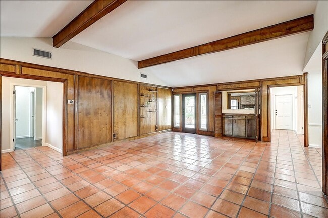 Building Photo - 5530 Tahoe Cir