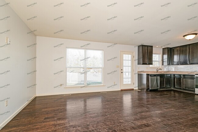 Building Photo - 75 Cimarron Summit Way