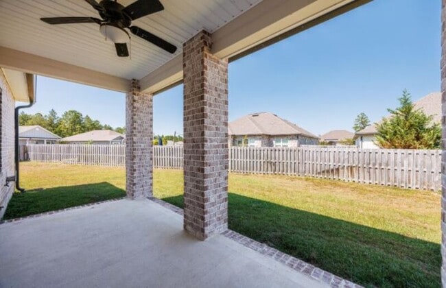 Building Photo - 77 Perimeter Pl