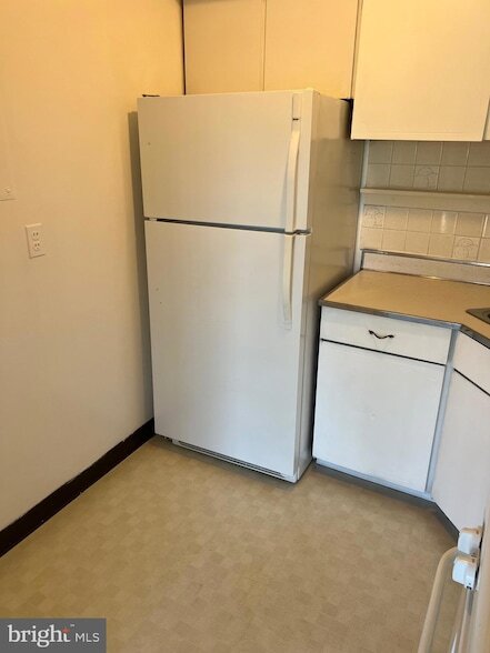 Building Photo - 2025 N Lincoln St