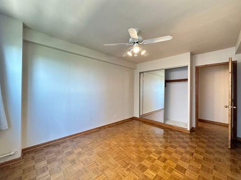 Building Photo - 4180 N Marine Dr