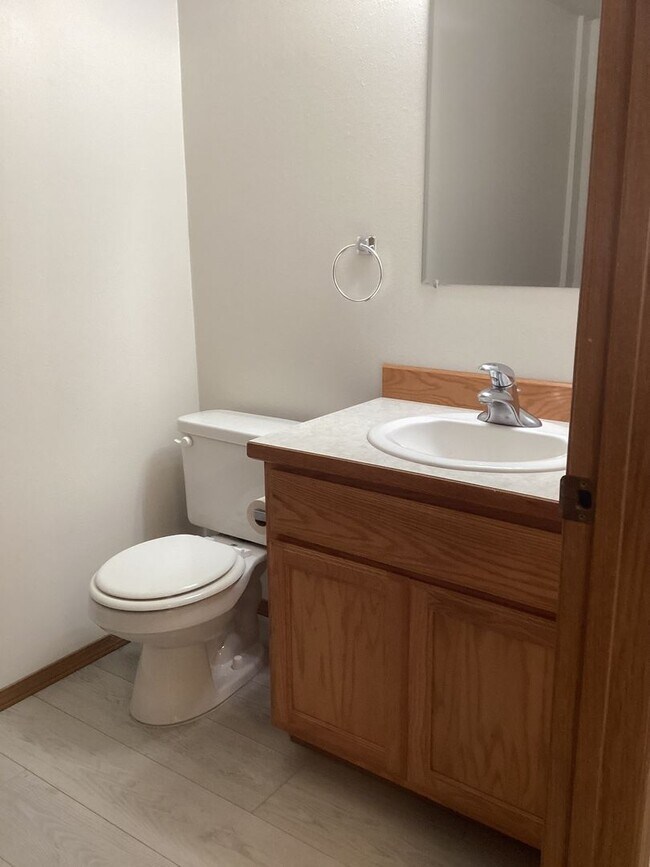 Building Photo - 307-A-307-B N Hallett St
