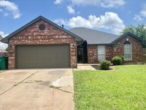 Building Photo - 9300 Buttonwood Ave