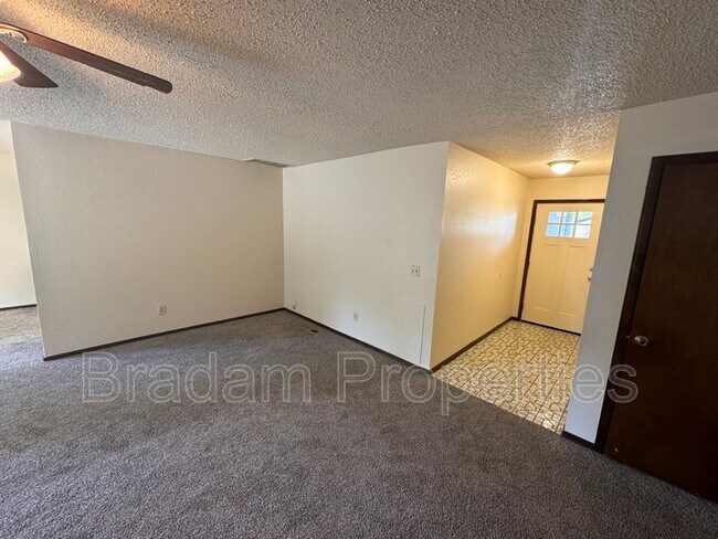 Building Photo - 8506 E 56th St