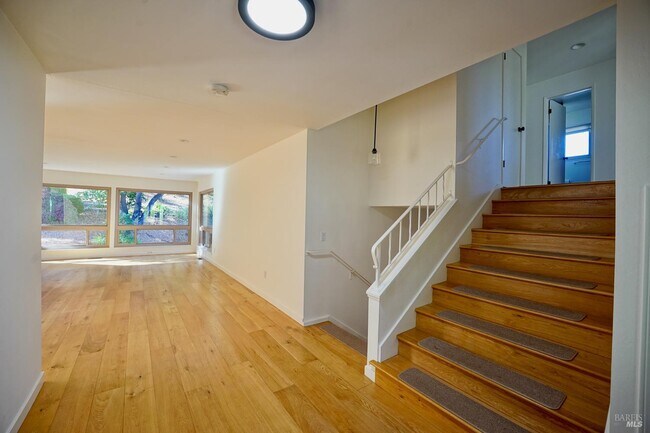Building Photo - 106 Rockview Rd