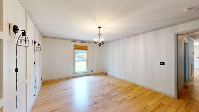 Building Photo - 107 Nimitz Cir