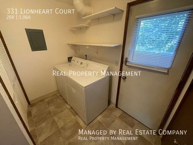 Building Photo - 331 Lionheart Ct