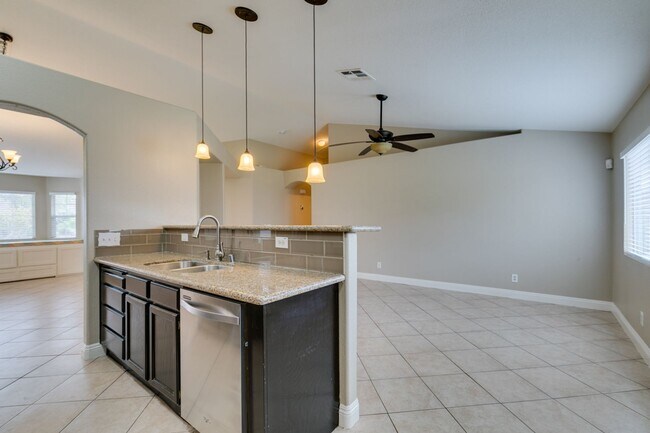 Building Photo - 437 Waterwheel Falls Dr