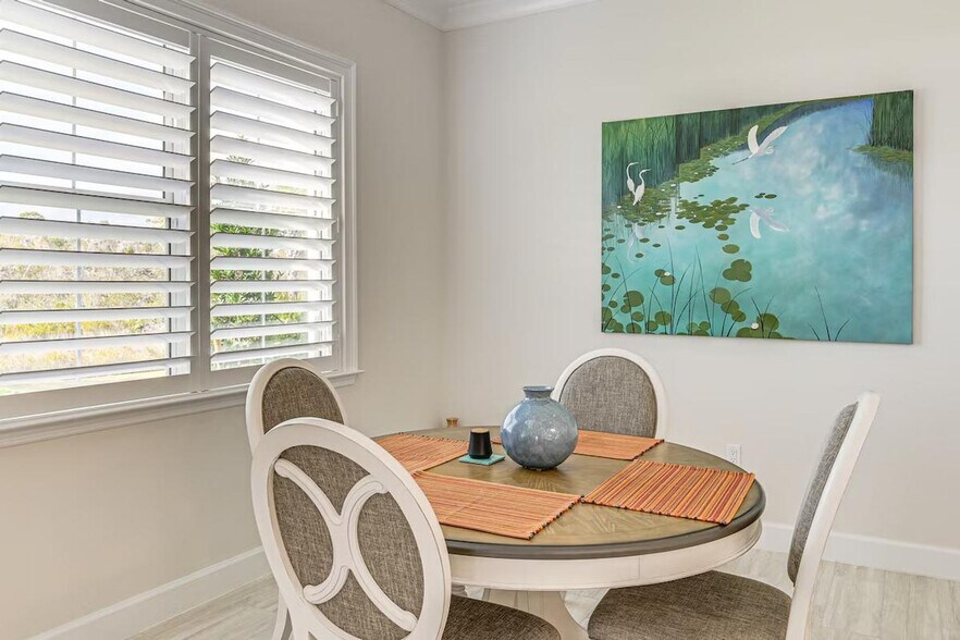 Building Photo - 6983 Saona CT