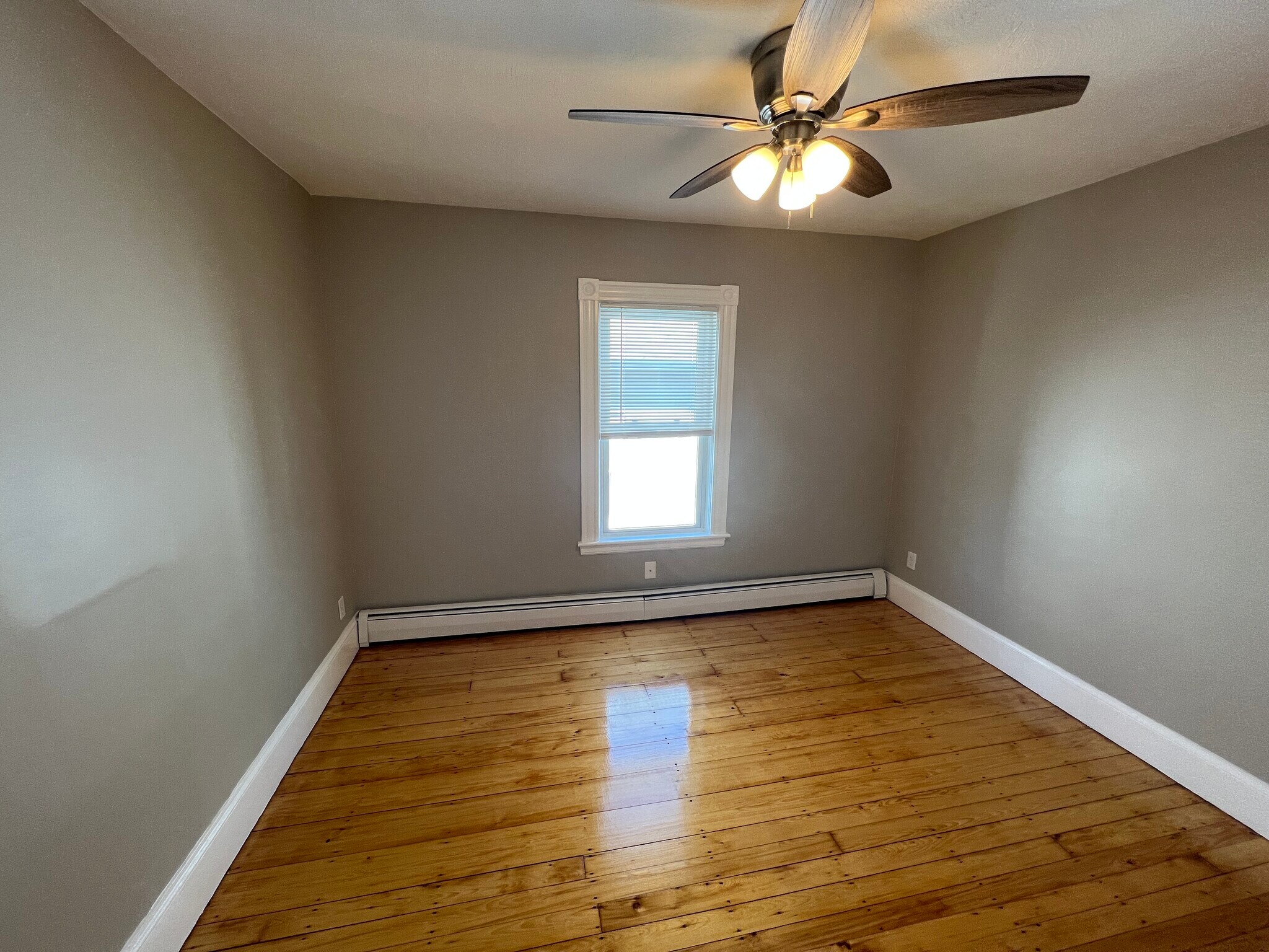 Building Photo - 2 Gilson Terrace