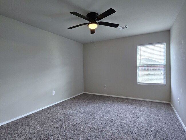 Building Photo - Harrah Haven: Exceptional 3 Bed, 2 Bath Re...
