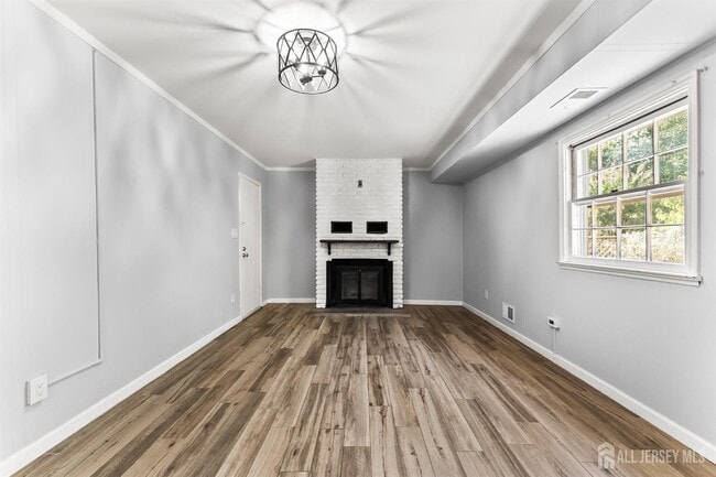 Building Photo - 14 Mayling Ct