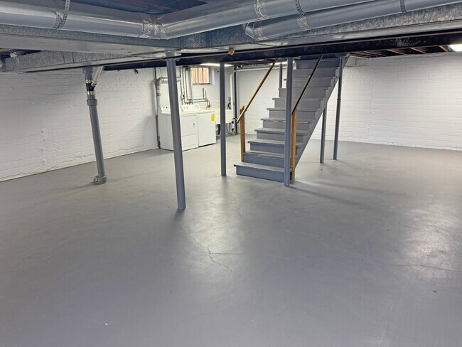 Building Photo - 366 E Wisconsin Ave