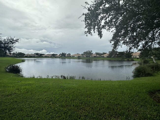 Building Photo - 8837 E Bay Cir