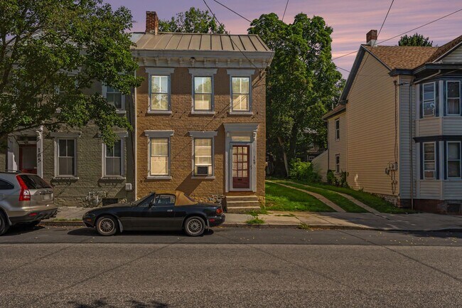 Building Photo - 169 E Pomfret St