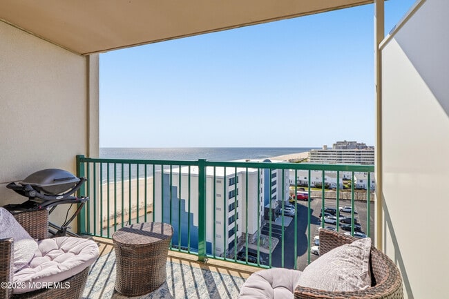 Building Photo - 480 Ocean Ave N