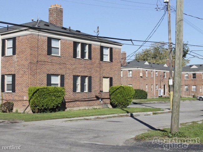 Building Photo - 9595 Greenview Ave