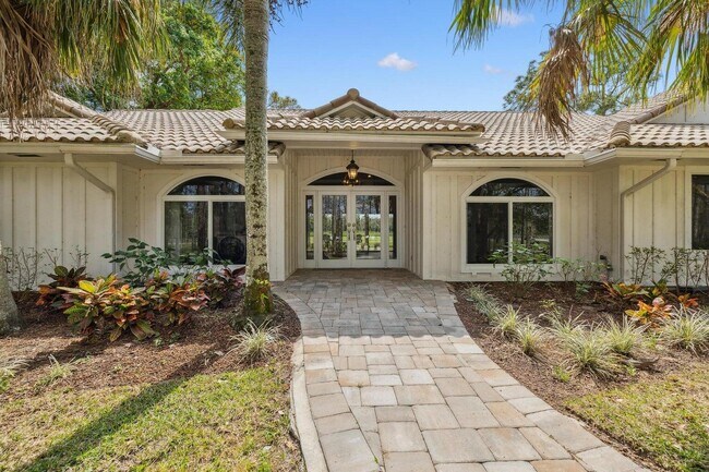 Building Photo - 1760 SE Colony Way