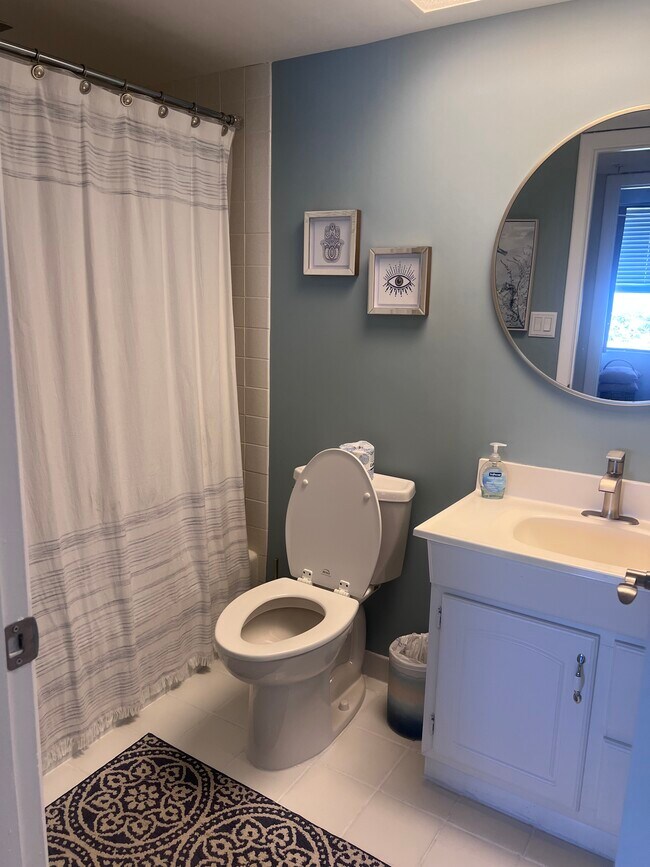 Building Photo - 255 Dolphin Point