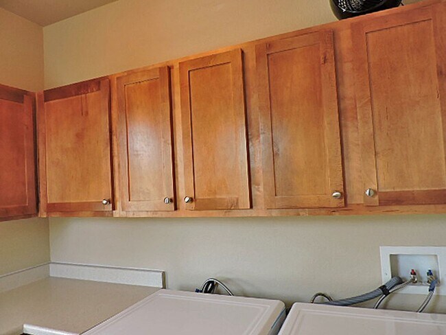 Building Photo - 4326 Alder Springs View