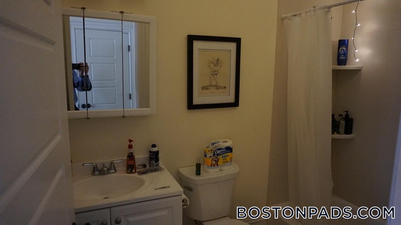 Building Photo - 29 Commonwealth Terrace