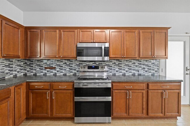 Building Photo - 1821 Indian Lodge Dr