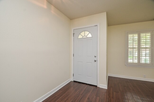 Building Photo - 6230 Canyon Rock Way