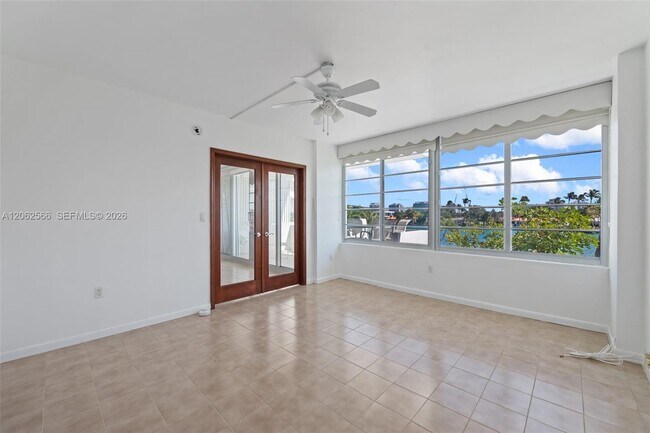Building Photo - 9101 E Bay Harbor Dr